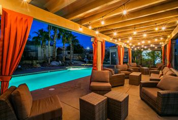 The vistas apartment homes pool